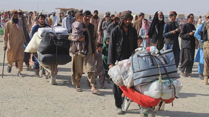 পাসপোর্ট-ভিসা ছাড়াই দেশ ছাড়ছেন আফগান শরণার্থীরা