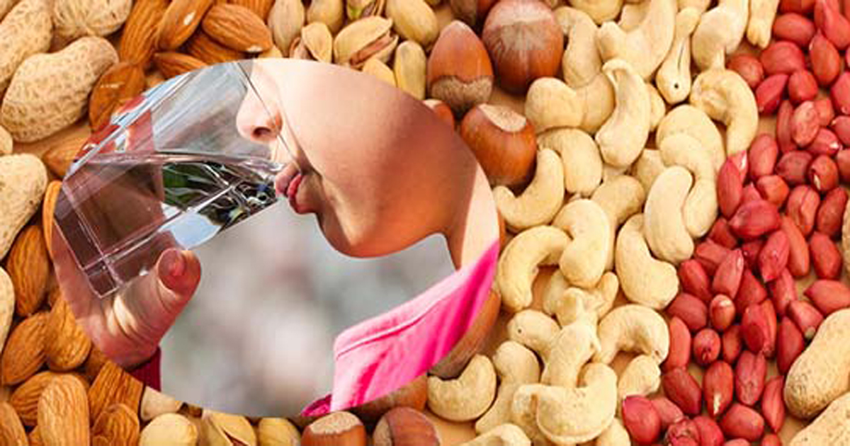 বাদাম খেয়ে পানি পানে যত সমস্যা