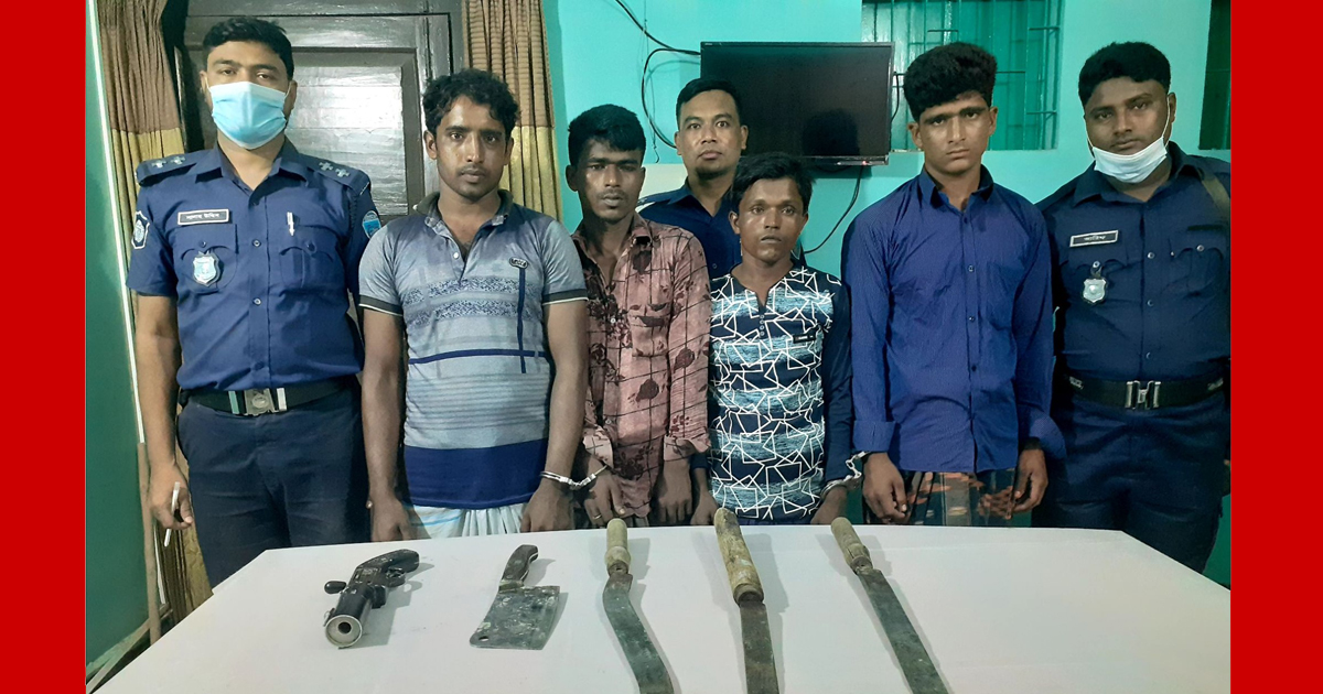 সুবর্ণচরে শুটারগানসহ আটক ৪