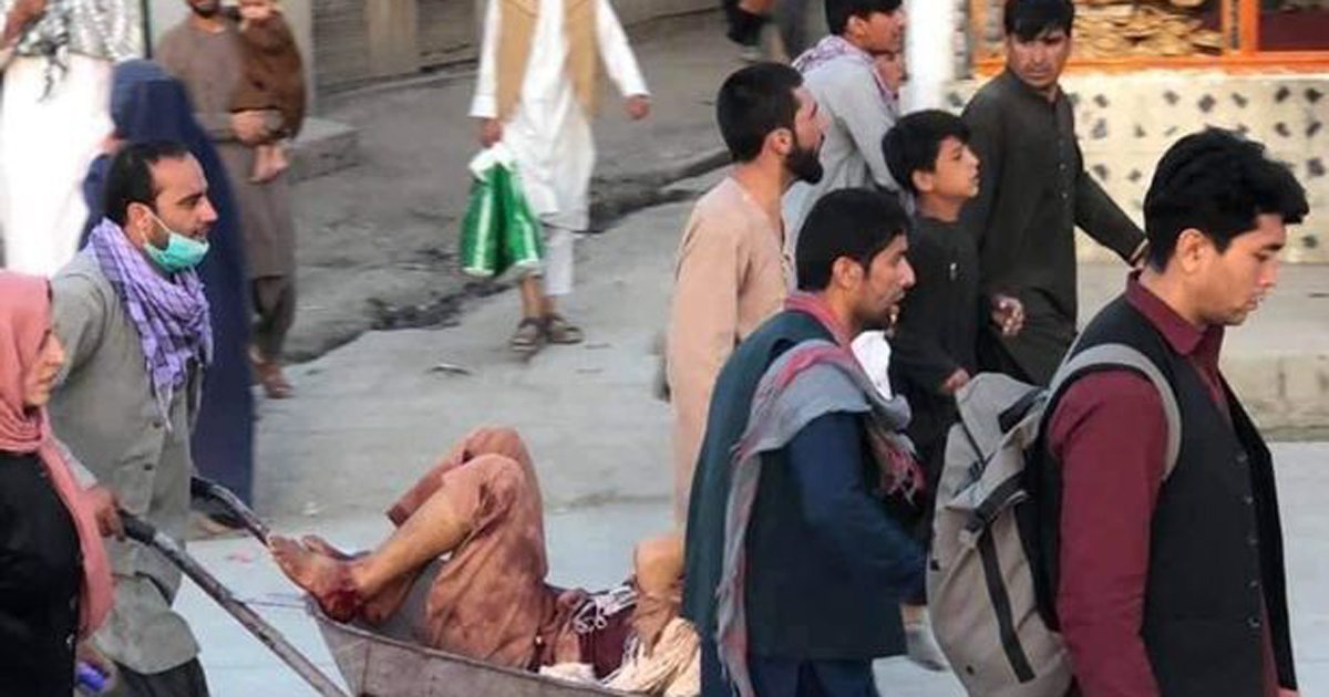 কাবুলে আত্মঘাতী হামলা, নিহত ১৩