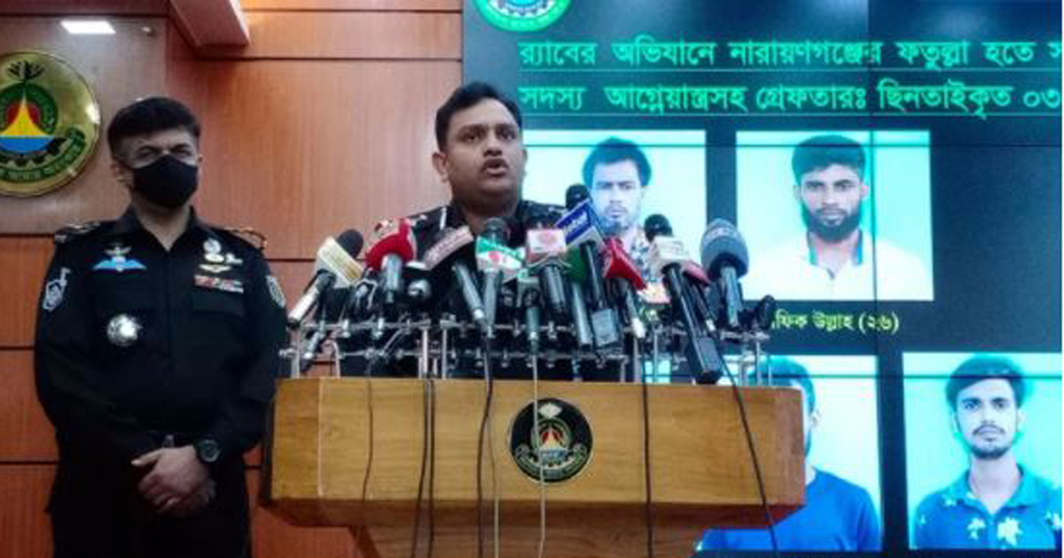 চোরাই গাড়ি কীভাবে অপরাধমূলক কাজে লাগানো হয়,জানালো র‌্যাব