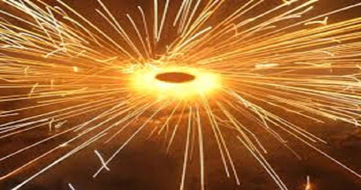 অর্থের অভাবে কলকাতার আতশবাজি মেলা হচ্ছে না