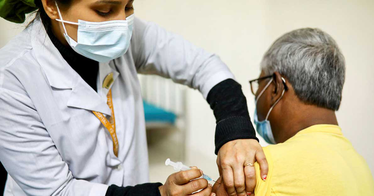 ৩ কোটি ৩৭ লাখ ডোজ করোনা টিকার প্রয়োগ