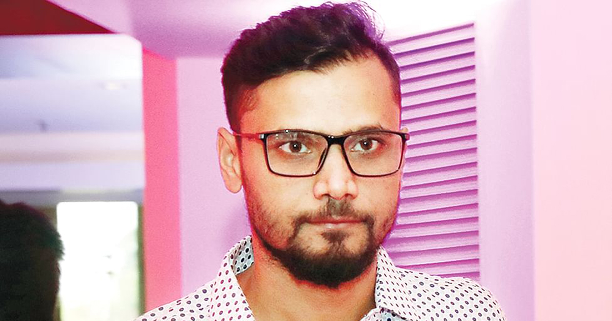 গ্রাহকদের পক্ষেই থাকছেন মাশরাফি