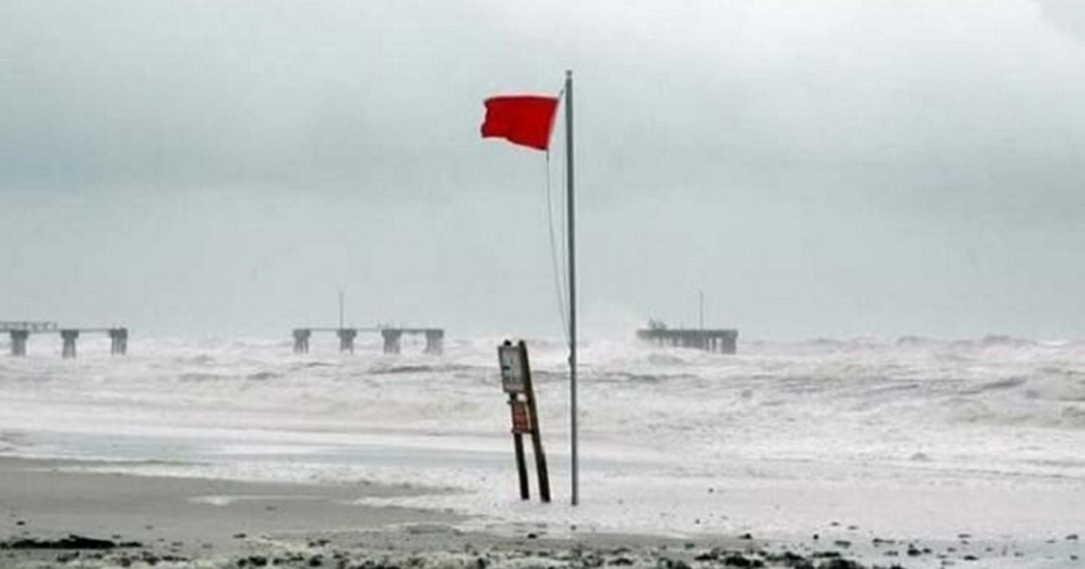 সমুদ্রে ৩ নম্বর সংকেত থাকবে আজও