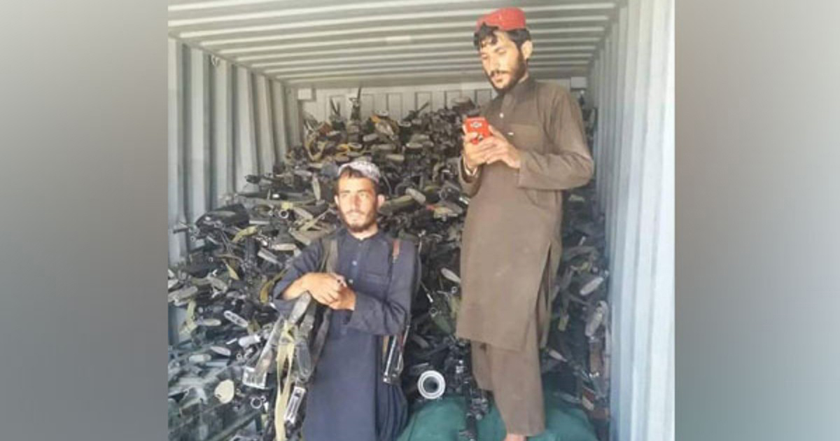 পাচারের সময় বিপুল অস্ত্র আটক করেছে তালেবান