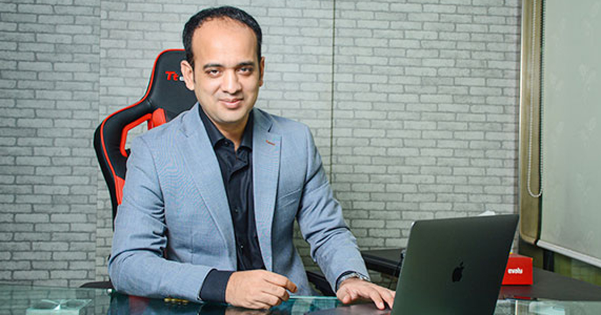 নাটকীয় উত্থানে কোচিং সেন্টার থেকে ইভ্যালির প্রতিষ্ঠাতা রাসেল