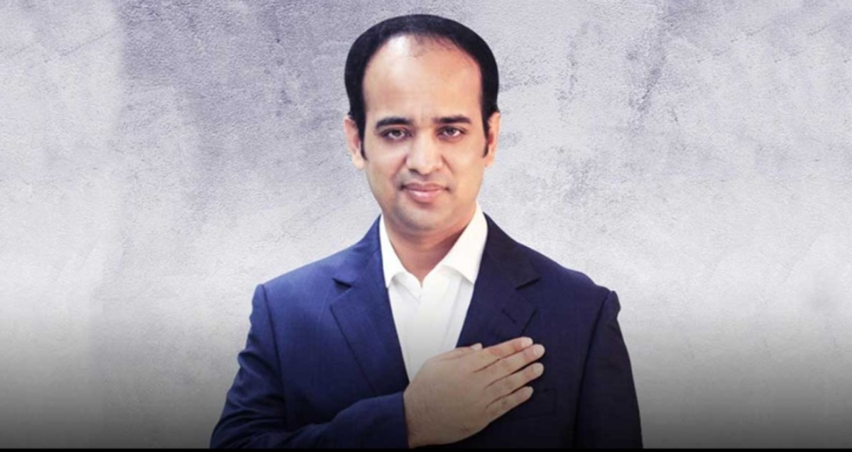 হাসপাতালে ইভ্যালি সিইও রাসেল