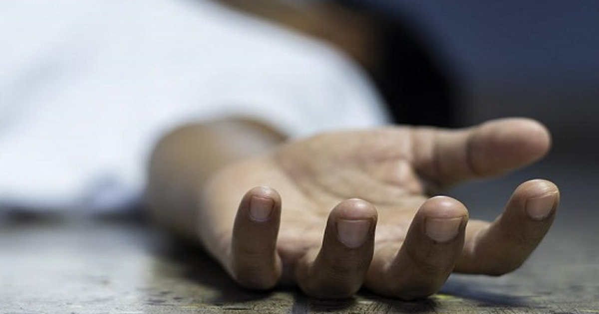 স্মার্টফোন কিনে না দেয়ায় স্কুলছাত্রের আত্মহত্যা