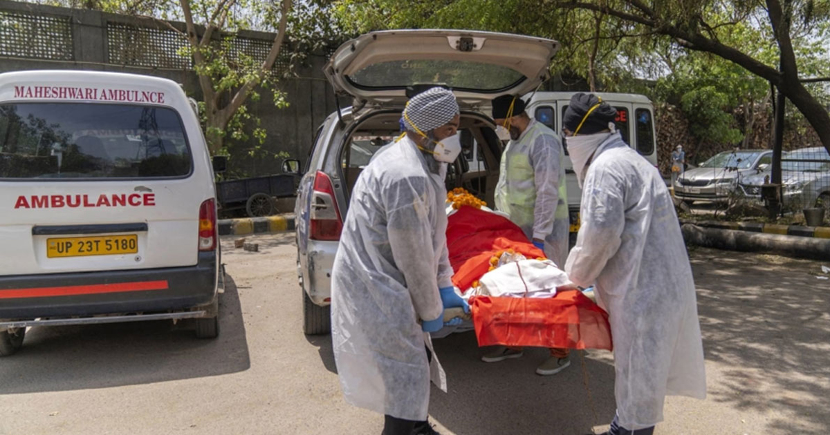 করোনায় ভারতে দৈনিক মৃত্যু আবার বেড়েছে