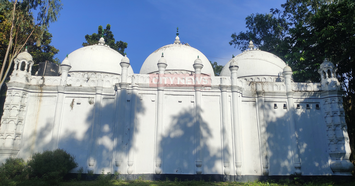 কালের সাক্ষী হয়ে দাঁড়িয়ে আছে ‘চান্দামারী মসজিদ’