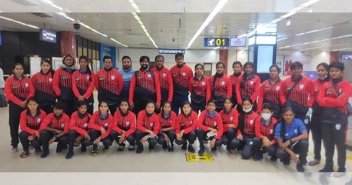 সাবিনারা দেশে ফিরেছেন, আজ যাচ্ছেন জামালরা