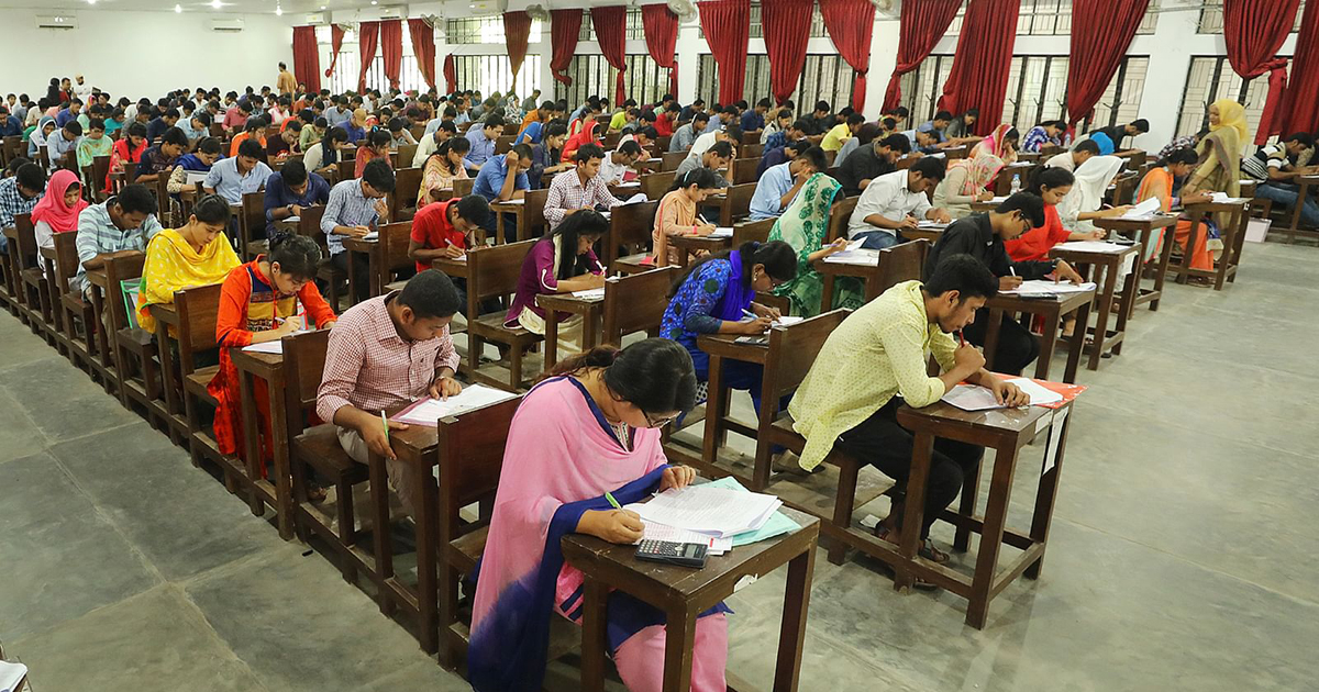 ঢাবির ভর্তি পরীক্ষায় প্রতি আসনে প্রতিদ্বন্দ্বী ৪৫ জন