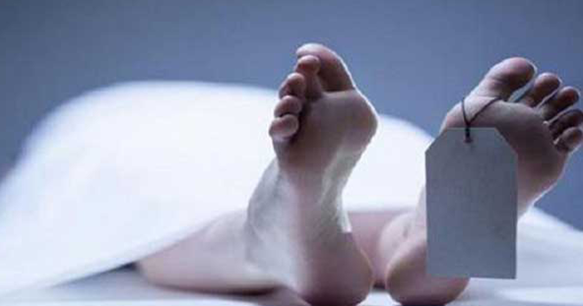 টিনের চাল পরিষ্কার করতে গিয়ে প্রাণ গেল টিউবওয়েল মিস্ত্রির