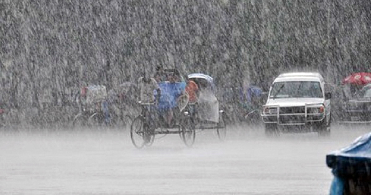 রাজধানীতে স্বস্তির বৃষ্টিতে জলাবদ্ধতা