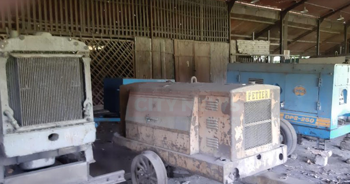 মাটিতে মিশে যাচ্ছে রেলওয়ে সেতু কারখানার মেশিনপত্র