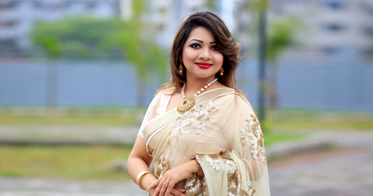 নিজেকে ইউটিউবমুখী করছেন আঁখি আলমগীর