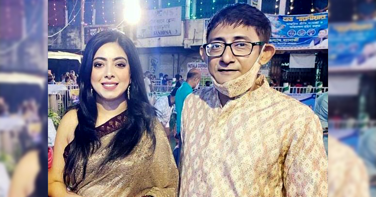 নবমীর রাতে রঙ মেলালেন কাঞ্চন-শ্রীময়ী