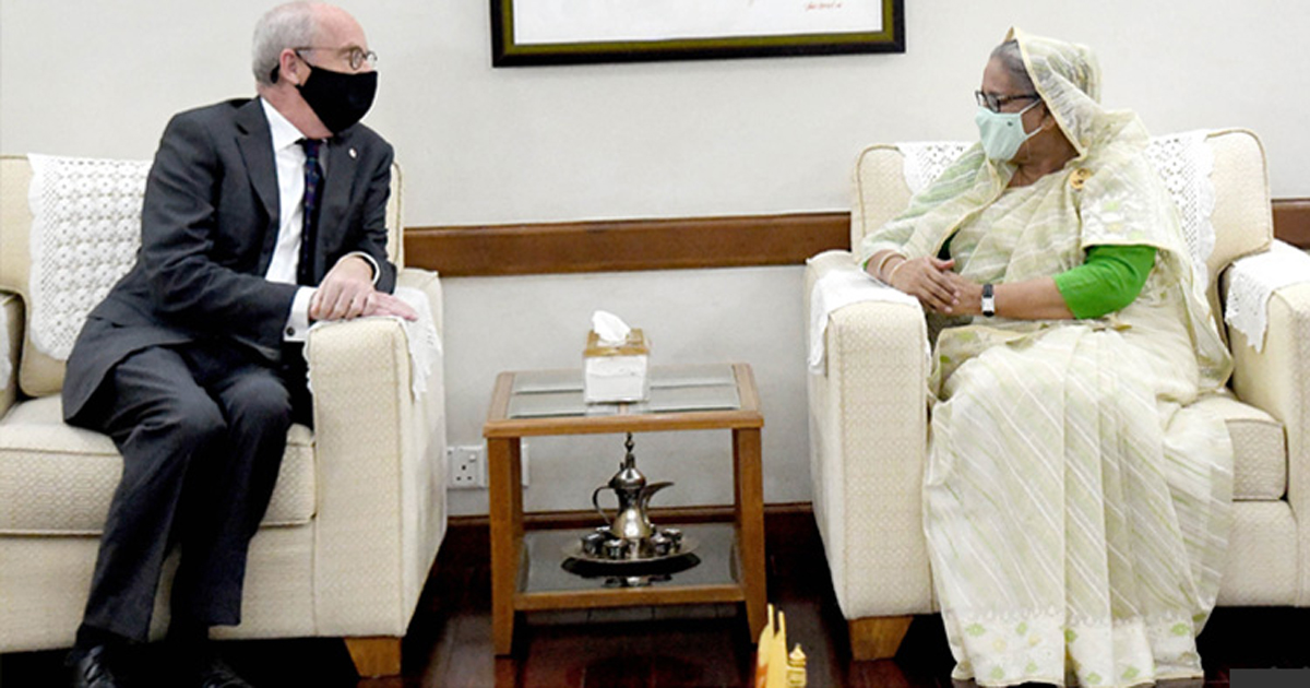 ‘রোহিঙ্গা ও আটকে পড়া পাকিস্তানিরা আমাদের বোঝা হয়ে দাঁড়িয়েছে’