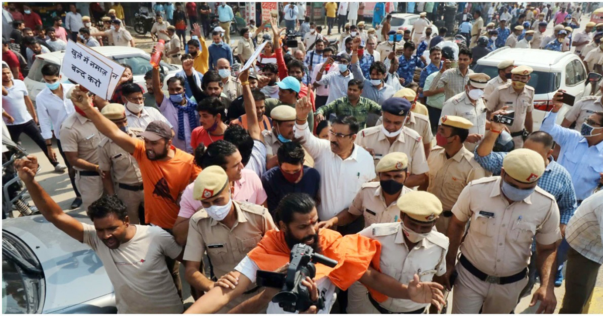 ভারতে জুমার নামাজে বাধা : গ্রেফতার ৩০