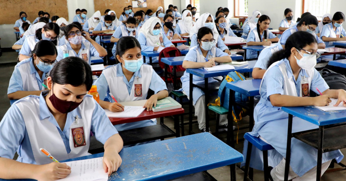 পাঁচ হাজার স্কুল শিক্ষার্থী টিকা পাবে আজ