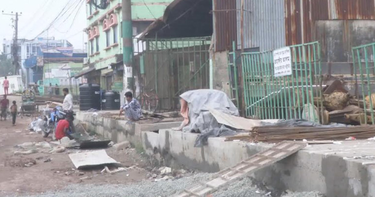 চলছে সিডিএ ও সিটি করপোরেশনের দেয়াল নির্মাণ, দুর্ভোগ চরমে!