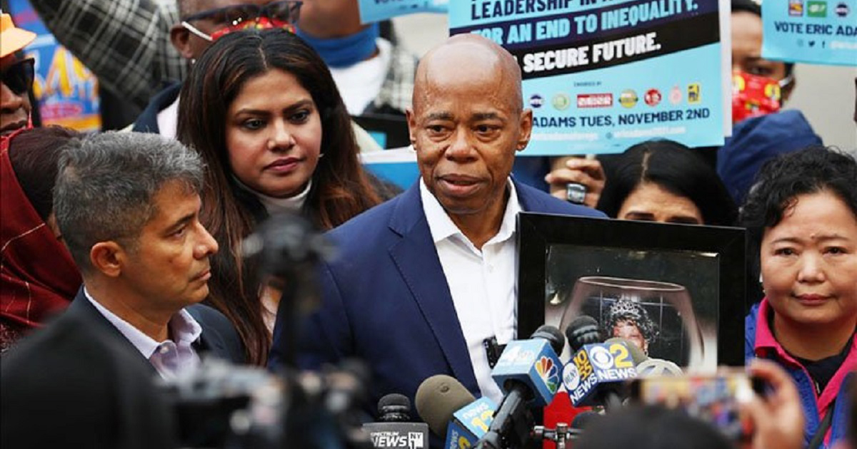 কৃষ্ণাঙ্গ এরিক অ্যাডামস নিউইয়র্কের নতুন মেয়র