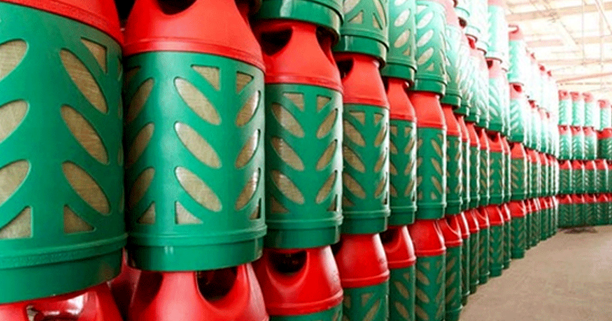 ফের বাড়ল এলপি গ্যাসের দাম