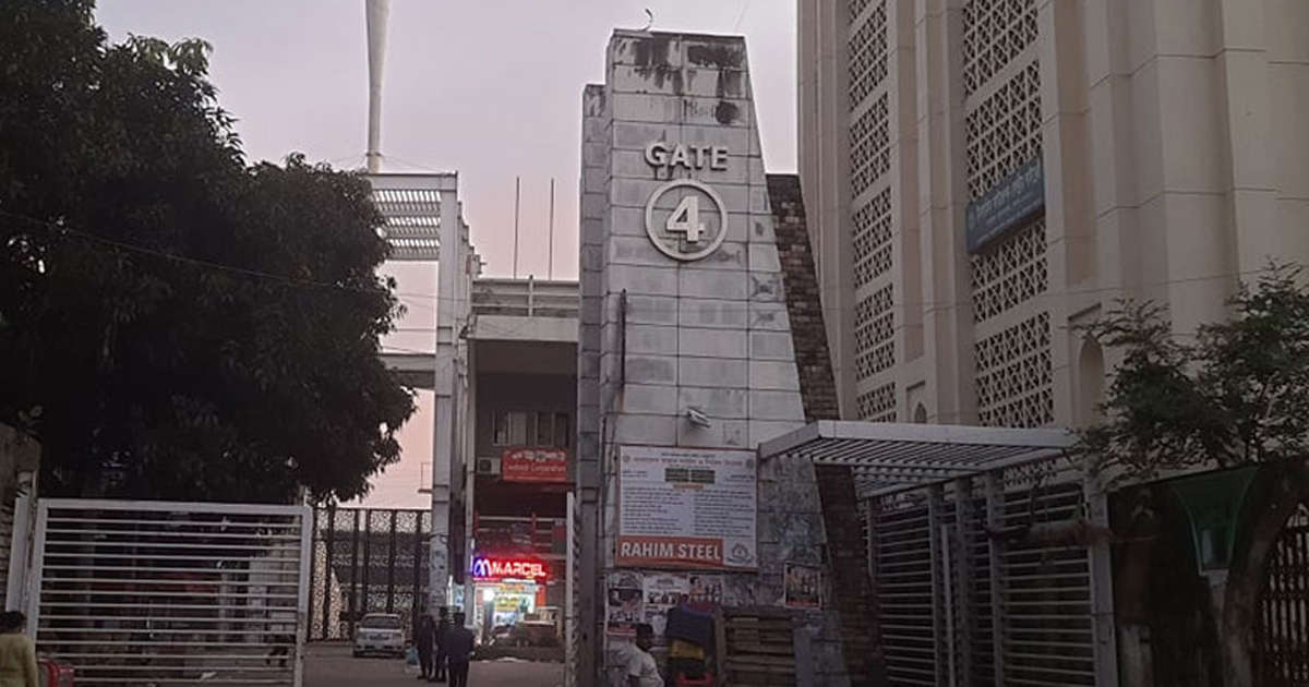 হঠাৎ বিদ্যুৎ বিড়ম্বনায় বঙ্গবন্ধু স্টেডিয়াম