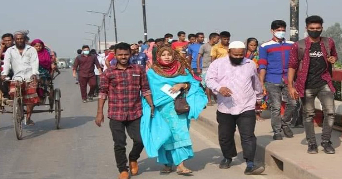 পরিবহন ধর্মঘটে নাজেহাল পোশাক শ্রমিকরা