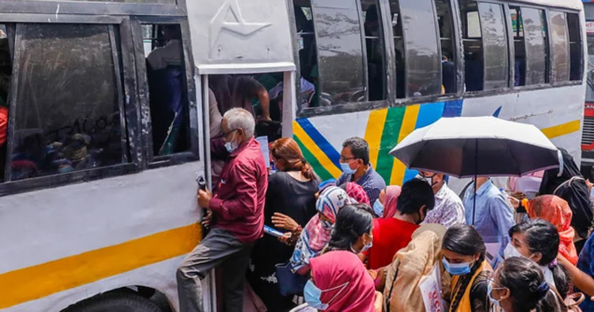 ঢাকায় দুর্ভোগ, চট্টগ্রামে চলছে বাস
