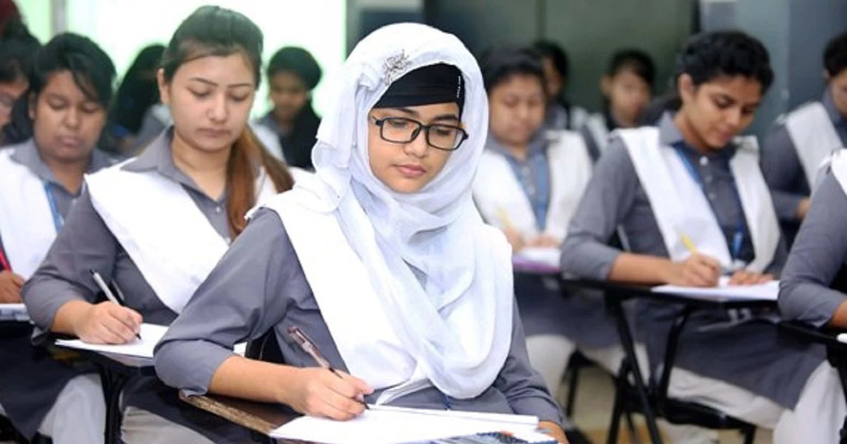 বরিশালে ১৭৮ কেন্দ্রে এসএসসি পরীক্ষা