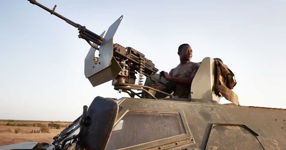 বুরকিনা ফাসোয় চেকপোস্টে হামলা, নিহত বেড়ে ৫৩