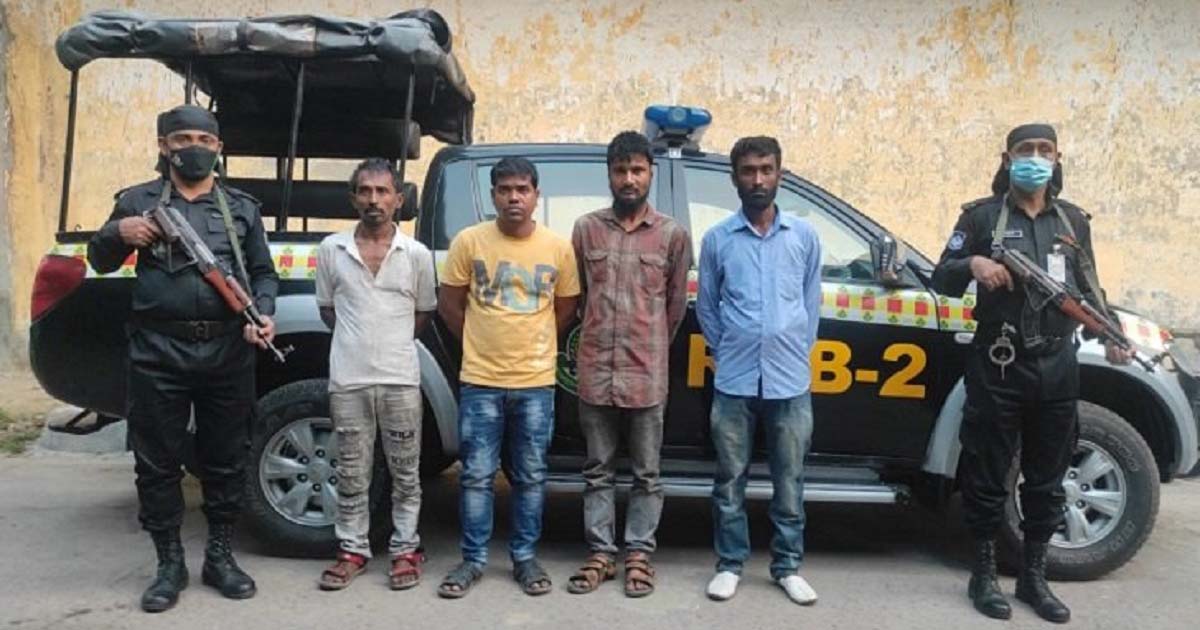 পিকআপভ্যানে থেকে ২৬ কেজি গাঁজা উদ্ধার