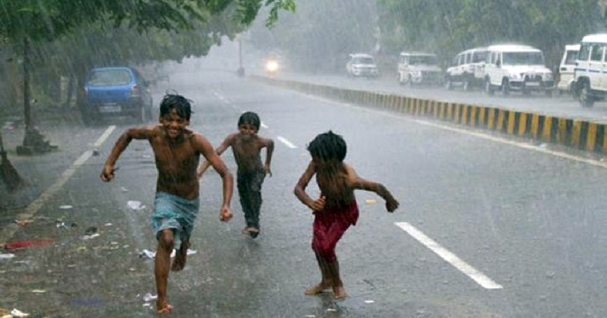 সোমবারও বৃষ্টির সম্ভাবনা, ফের আসছে নিম্নচাপ