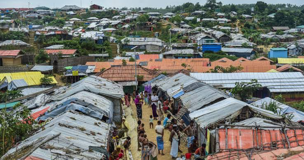 কক্সবাজারে রোহিঙ্গাদের অবৈধ দোকান উচ্ছেদ