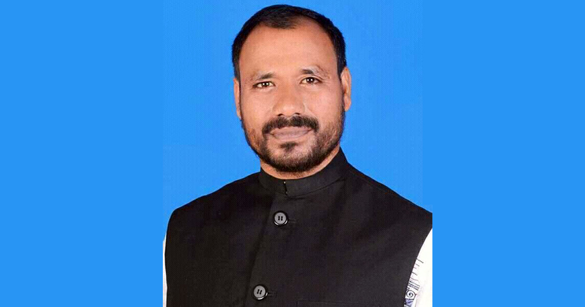 শিক্ষা কর্মকর্তাকে থাপ্পড় মারা সেই মেয়র বরখাস্ত