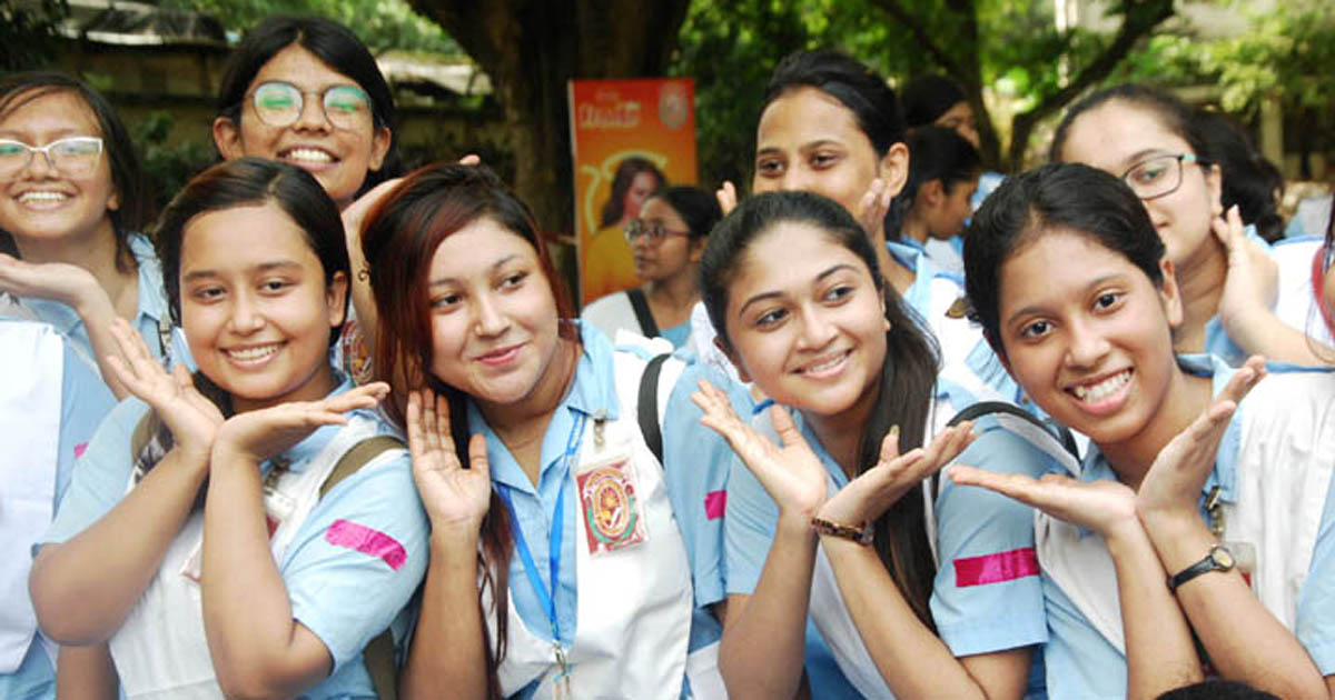 ফলাফলে এবারও এগিয়ে মেয়েরা