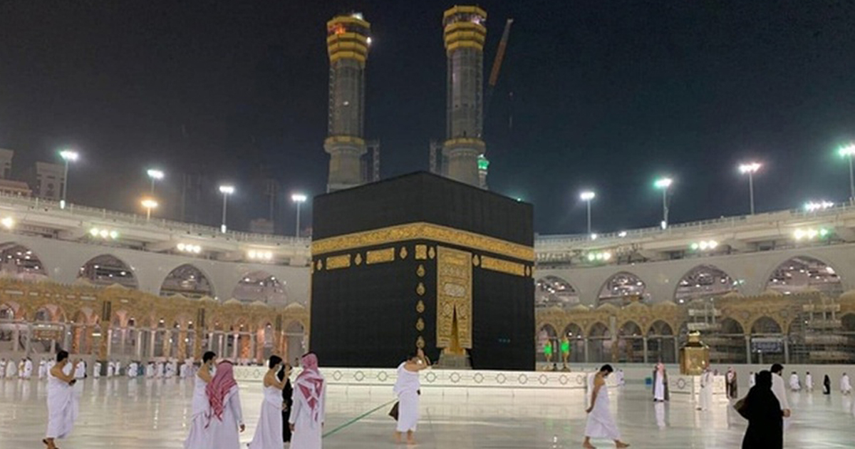 মক্কায় শারীরিক দূরত্ব পালনে ফের নিয়ম জারি