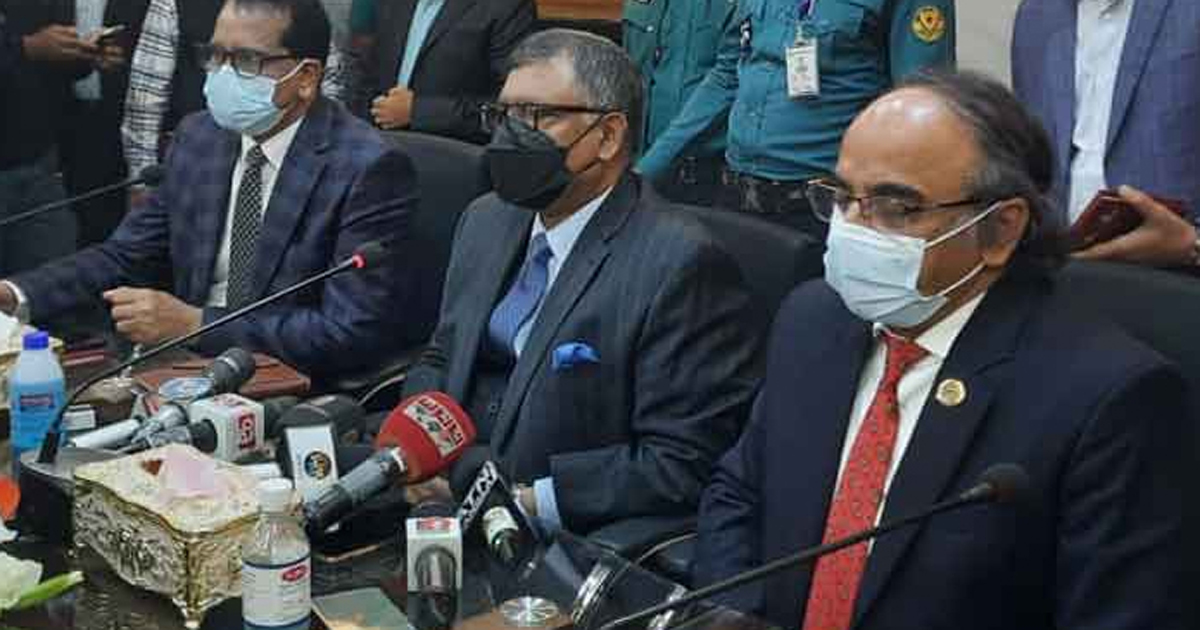 করোনায় ফের বিধিনিষেধের কথা ভাবছে সরকার