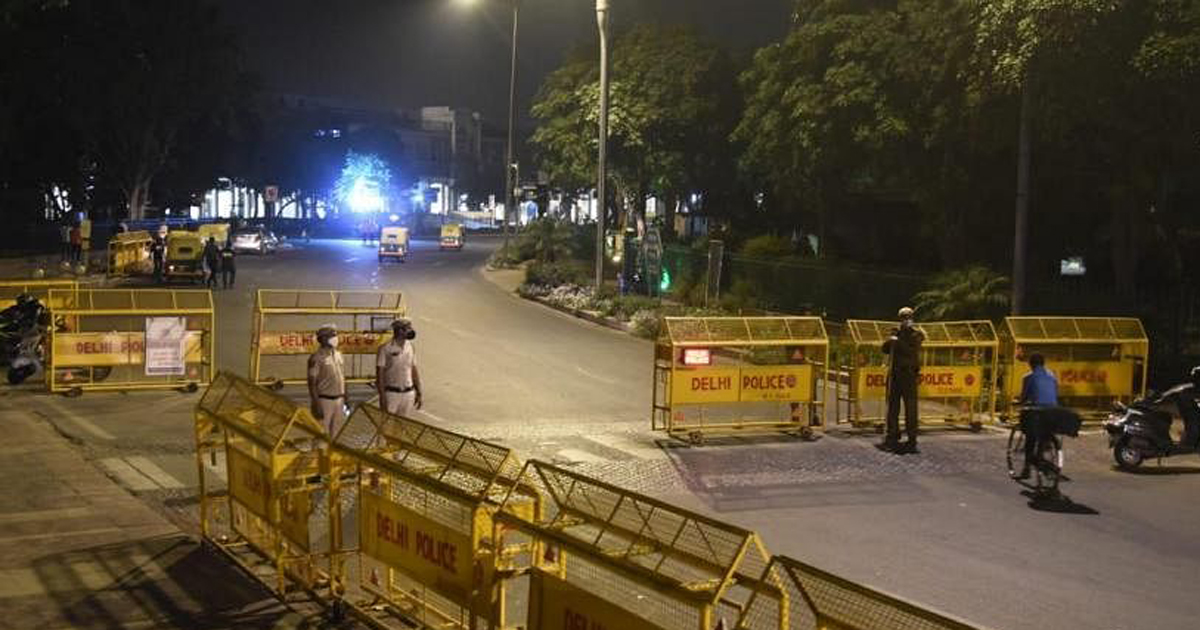 ওমিক্রন নিয়ন্ত্রণে দিল্লিতে কারফিউ জারি