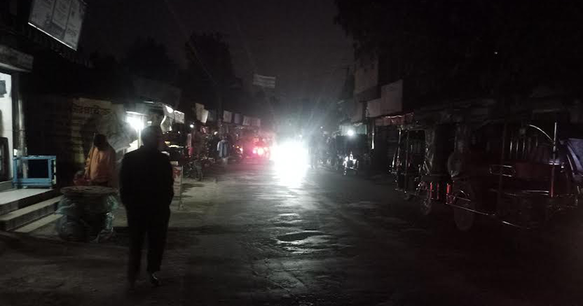বিদ্যুৎ নেই, আধাঁরে ঢাকা কুড়িগ্রাম