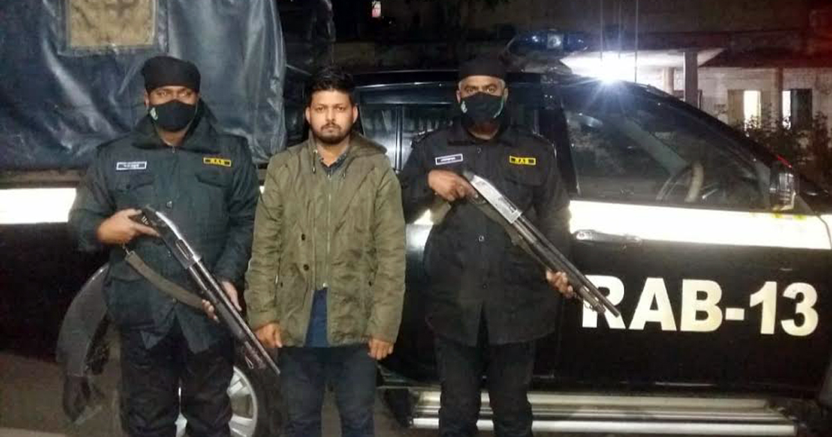 রংপুরে সন্ত্রাসী রাখু র‍্যাবের হাতে আটক