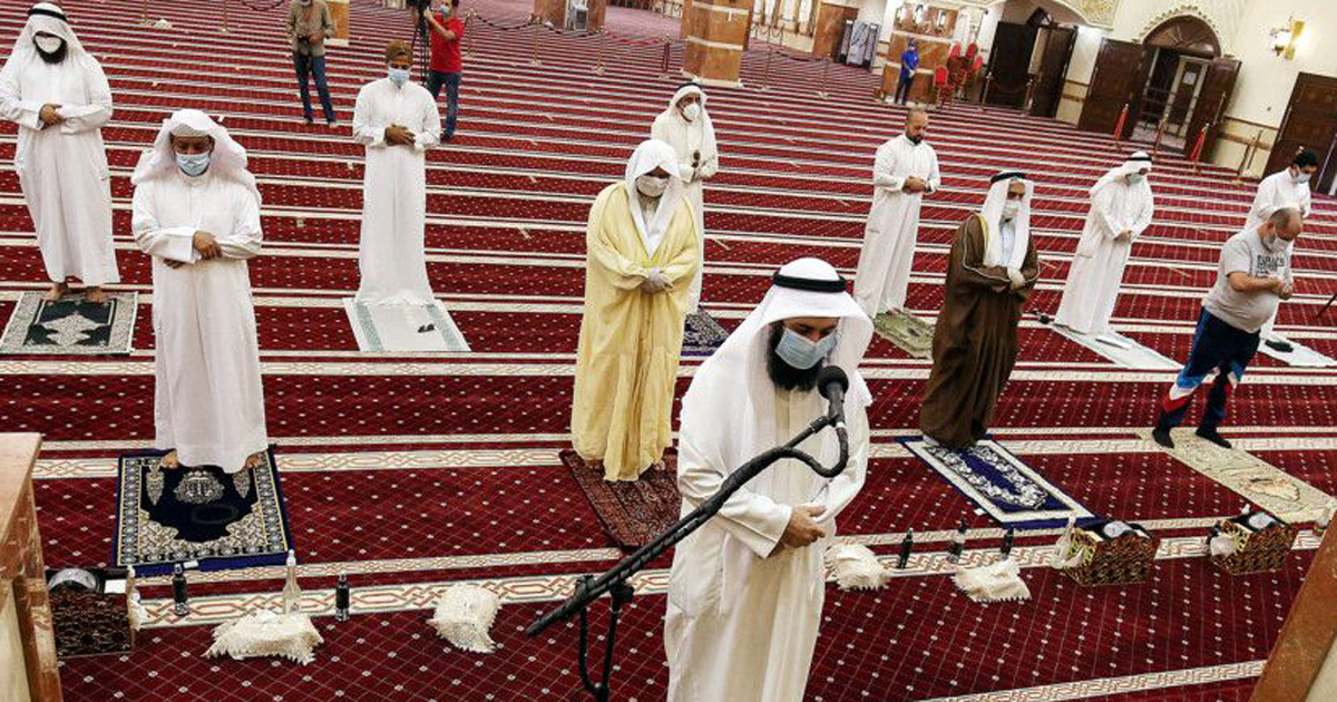ওমিক্রন রোধে মসজিদে বিধিনিষেধ জারি করল কুয়েত