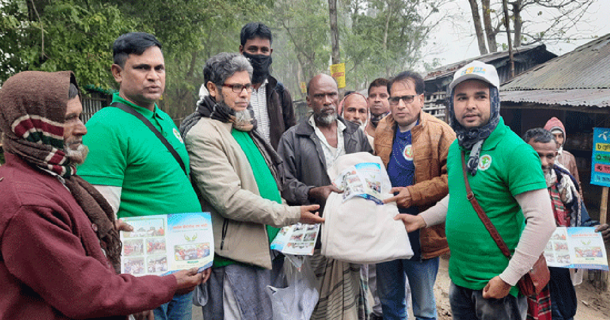 পাখি শিকারি ধরিয়ে দিলেই উপহার