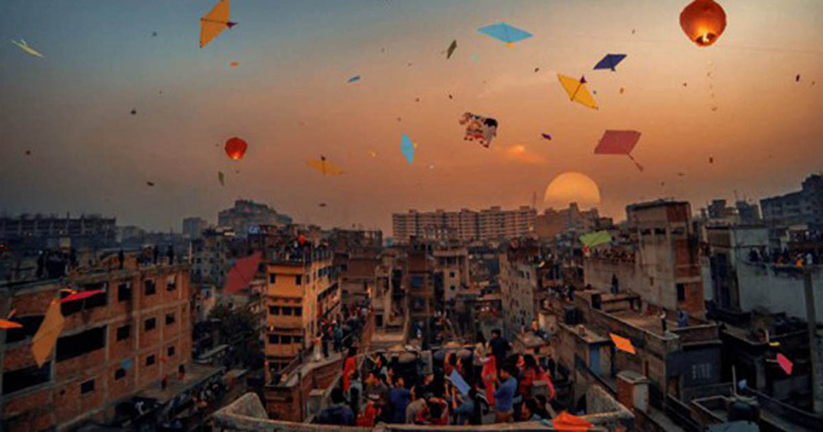 বর্ণিল ঘুড়ি উড়িয়ে জমকালো সাকরাইন