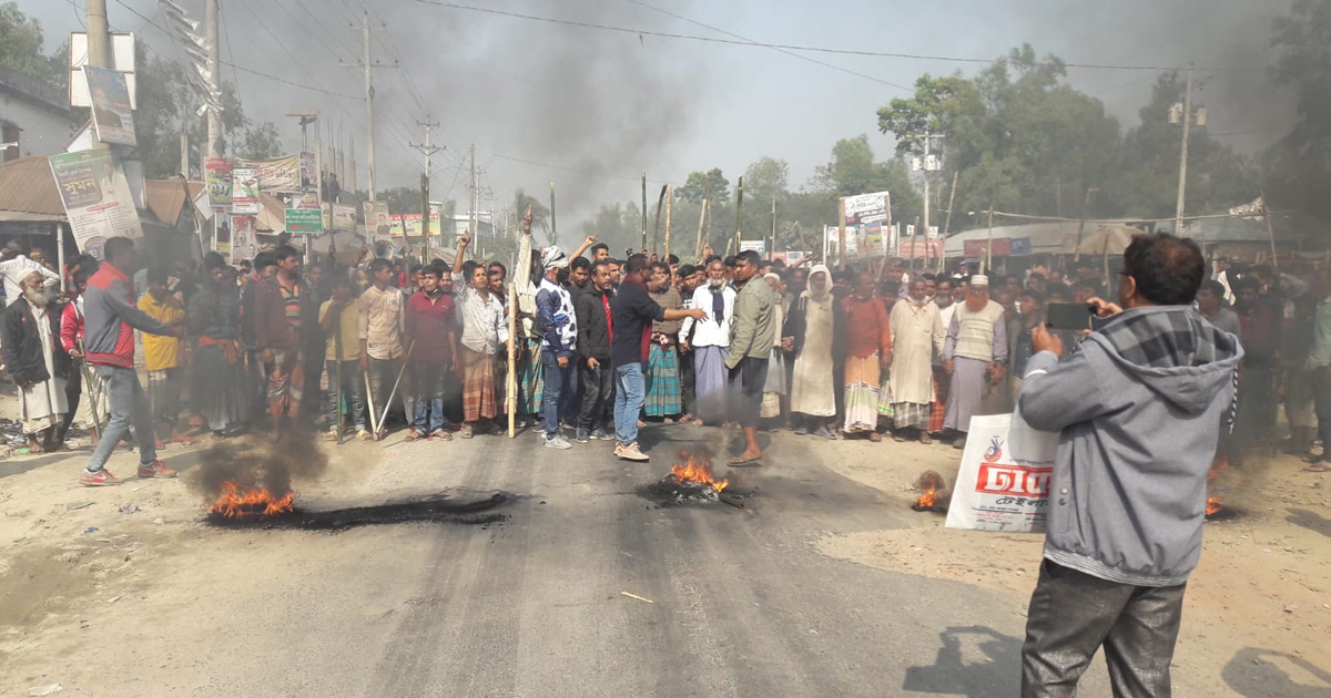 ছাত্রলীগের হামলায় আ.লীগ নেতার পা ক্ষতবিক্ষত