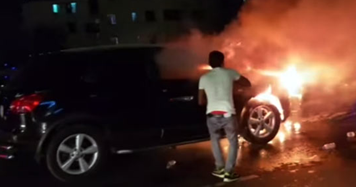 রাজধানীতে চলন্ত প্রাইভেটকারে অগ্নিকাণ্ড