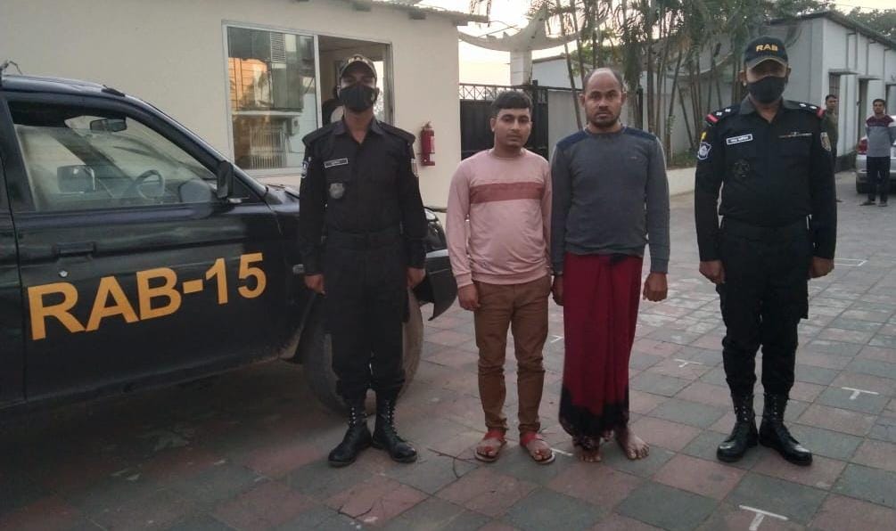 কক্সবাজারে ৪০ কেজি গাঁজাসহ ২ জন আটক