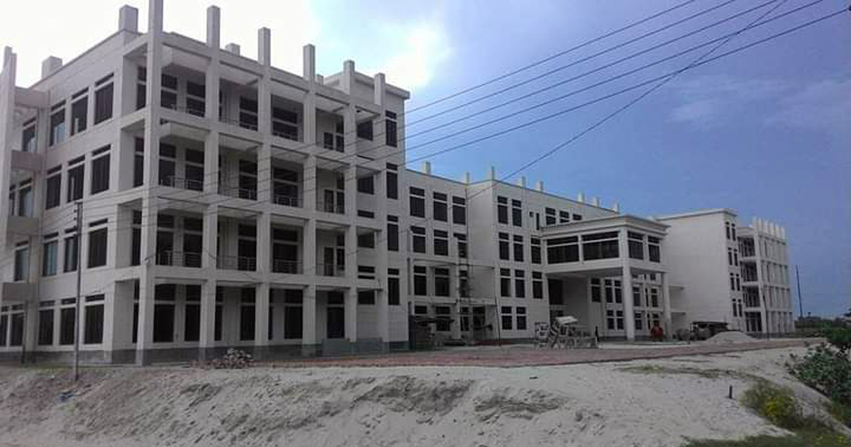 ১০ বছরেও শেষ হয়নি কুষ্টিয়া মেডিক্যাল কলেজের ভবন নির্মাণ